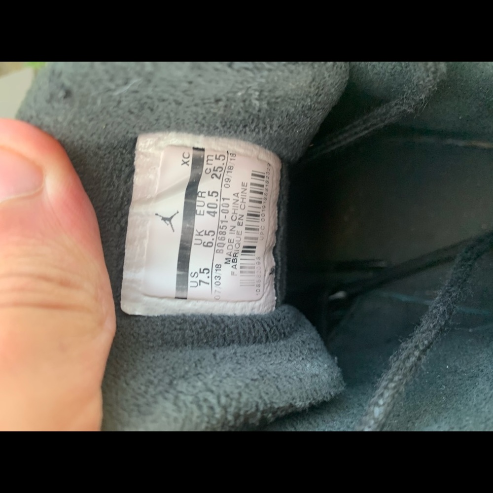 Jordan 12 WNTR - Picture 6 of 8